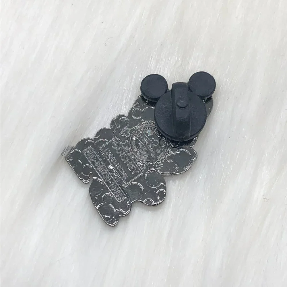 🔮 5/$25 Disney Chip 'n' Dale Stylized Dale Pin - Picture 3 of 3